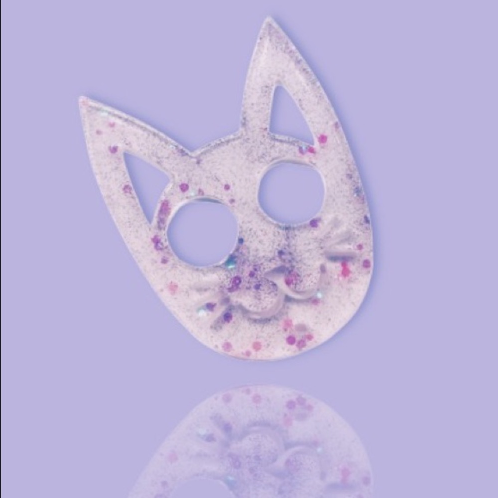 PURPLE KITTY SAFETY KEY CHAIN 💜